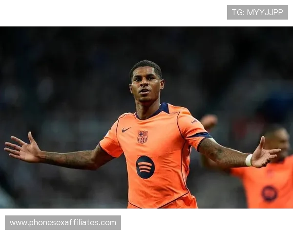 拉什福德在关键比赛中表现出色,助力球队状态回暖,值得关注。 拉什福德在关键比赛中表现出色,助力球队状态回暖,值得关注。