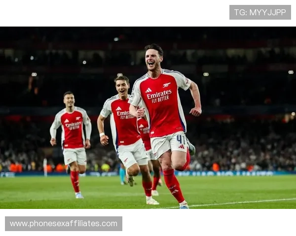 Son的独特庆祝方式引发热议，球迷关注其拍照动作背后的含义