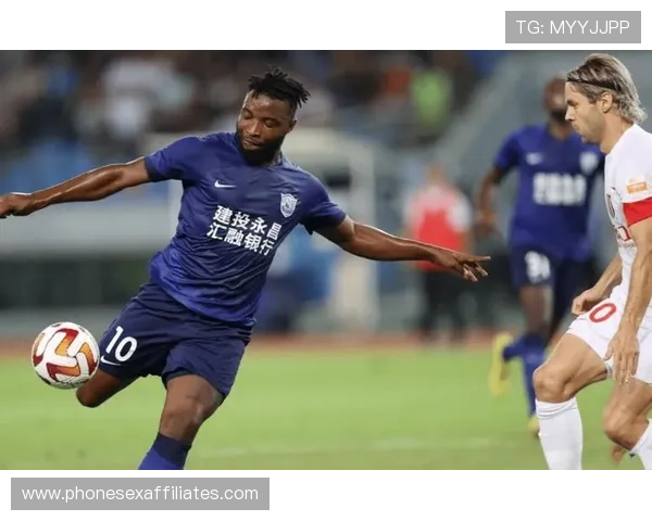 奥斯卡 状态回暖，展现卓越传球能力助力球队迎接新赛季挑战