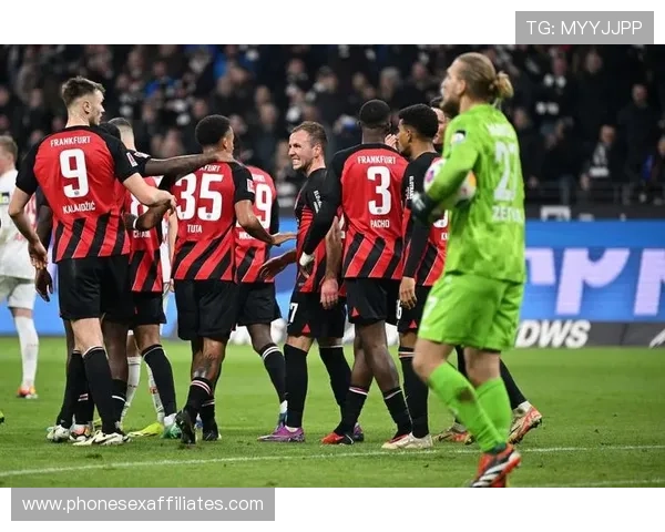 法兰克福战术创新与演变对现代足球的重塑影响分析