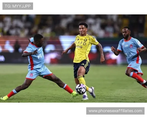 足球新星近期表现稳健，持续提升备受期待