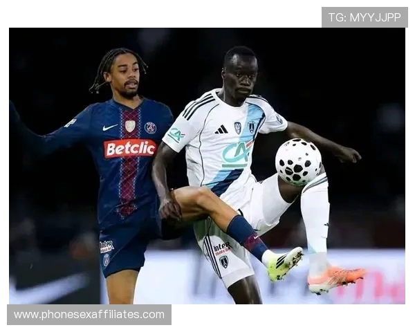 巴黎圣日耳曼防线在高位压迫下是否更容易被针对，稳定性面临考验