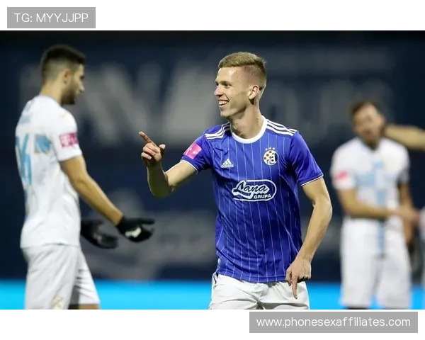 德容与巴雷拉中场覆盖模式对比：活动范围差异分析